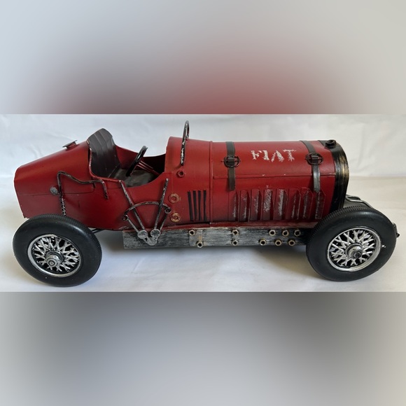 VINTAGE FIAT X-D 7117 MODEL CAR 16 display picture 1
